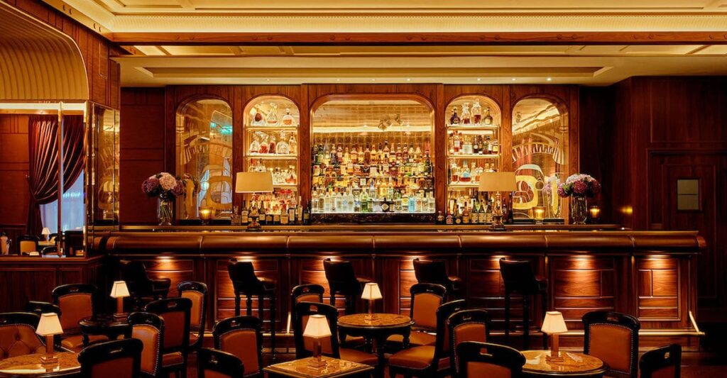 Live music at Le Bar Americain in Monaco