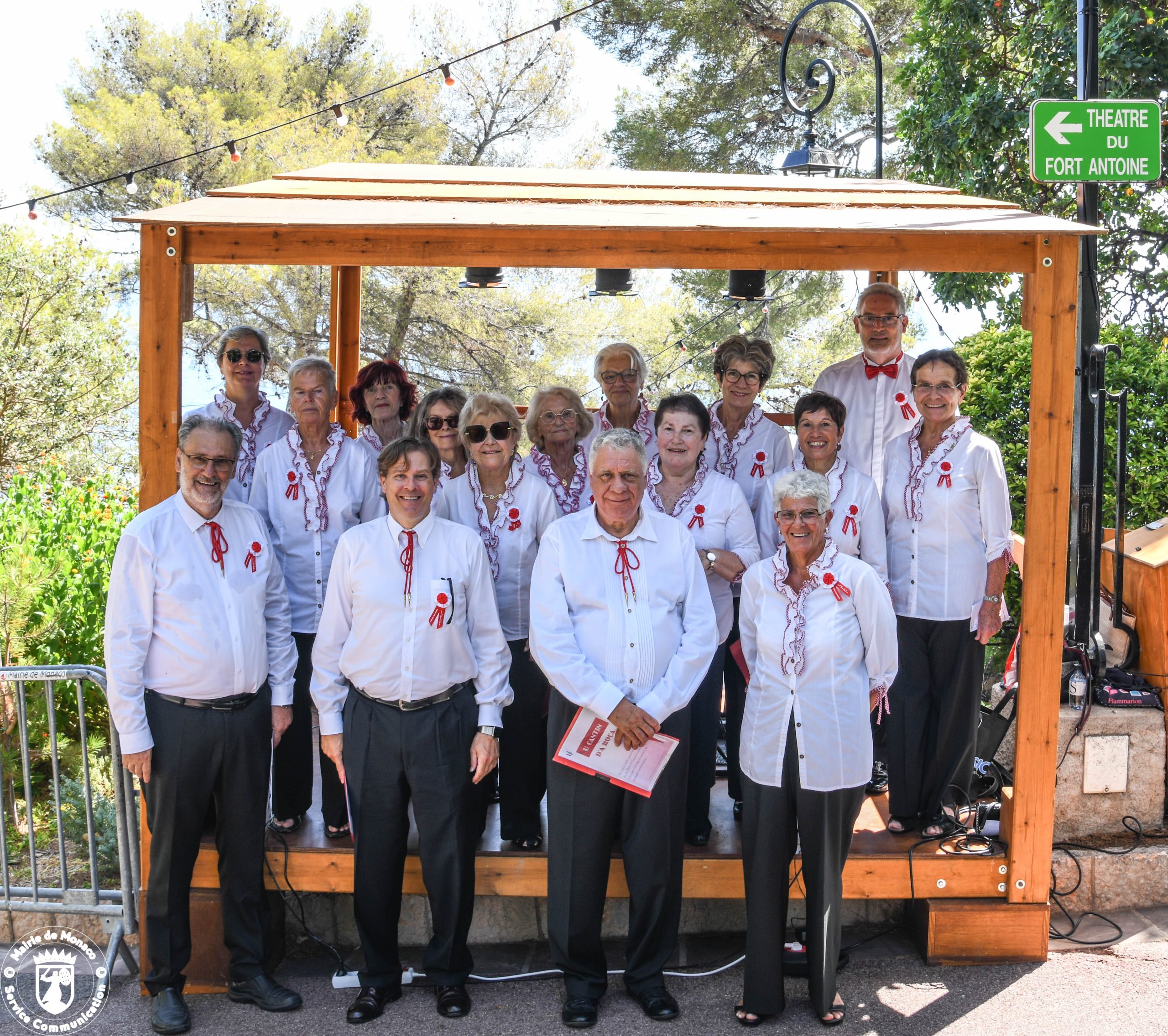U Cantin d’a Roca traditional Monegasque choir